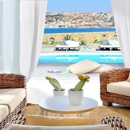 Luxury Aqua Retreat Villa *